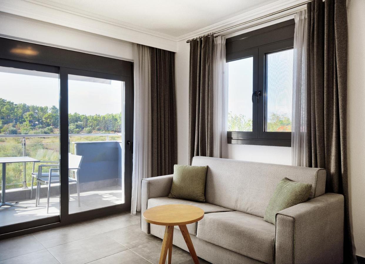 Botanica Luxury Suites Neos Marmaras Exterior photo